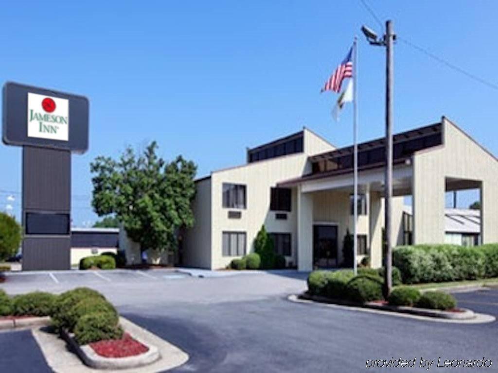 Red Roof Inn & Suites Monroe, Nc Dış mekan fotoğraf